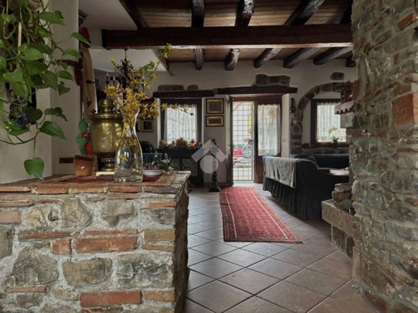 casa indipendente in vendita a San Pietro al Natisone in zona Oculis