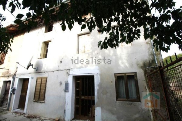 casa indipendente in vendita a Santa Maria la Longa in zona Tissano