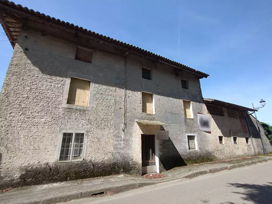 casa indipendente in vendita a Santa Maria la Longa