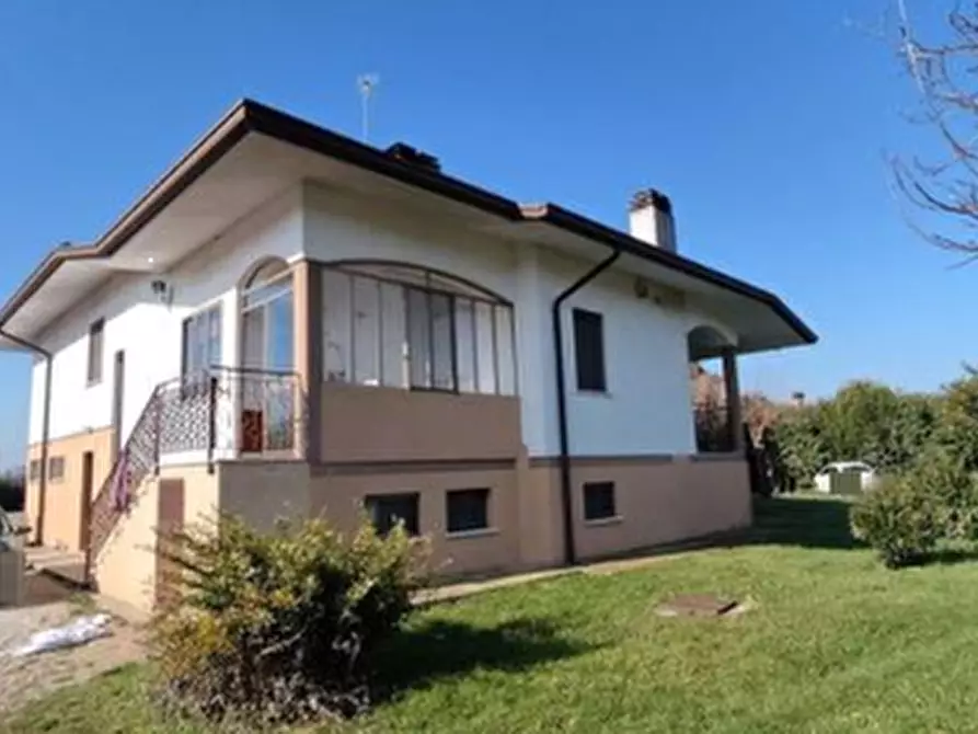 casa indipendente in vendita a Santa Maria la Longa