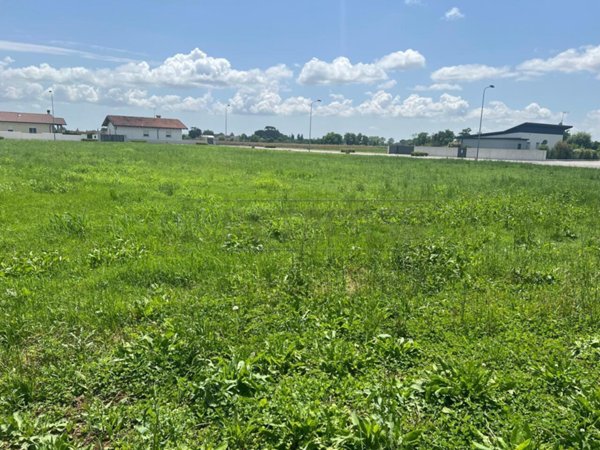 appartamento in vendita a Santa Maria la Longa in zona Santo Stefano Udinese