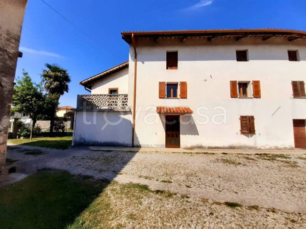 casa indipendente in vendita a Santa Maria la Longa in zona Mereto di Capitolo