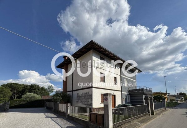 casa indipendente in vendita a Santa Maria la Longa in zona Tissano