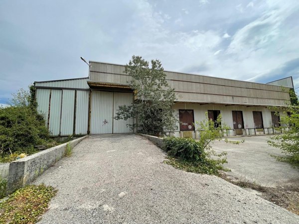 locale di sgombero in vendita a San Vito al Torre