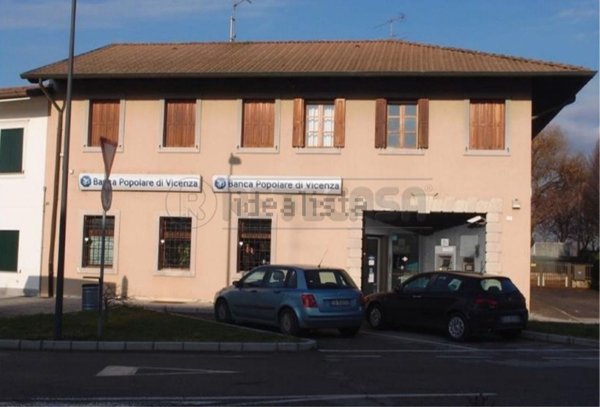 ufficio in vendita a San Vito al Torre