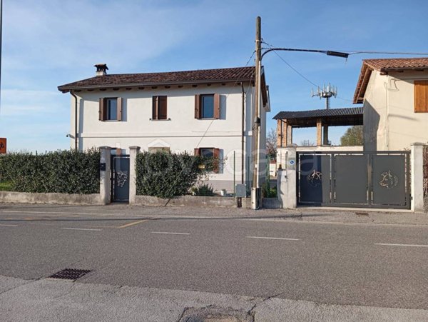 casa indipendente in vendita a San Vito al Torre