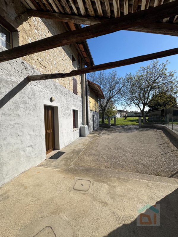 casa indipendente in vendita a San Vito al Torre in zona Crauglio