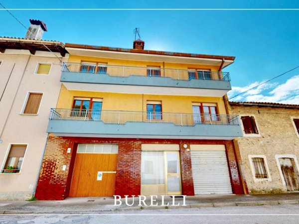 intera palazzina in vendita a San Vito di Fagagna in zona Silvella