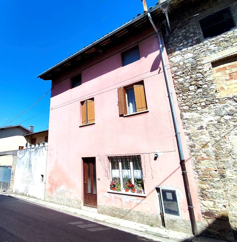 casa indipendente in vendita a San Vito di Fagagna