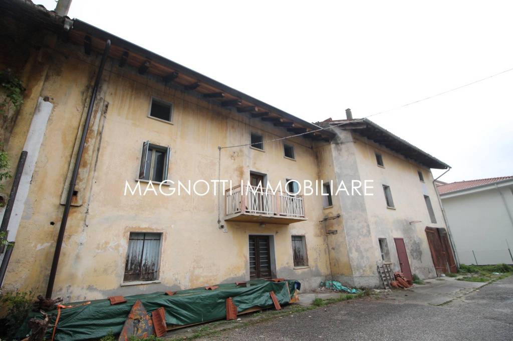 casa indipendente in vendita a San Vito di Fagagna