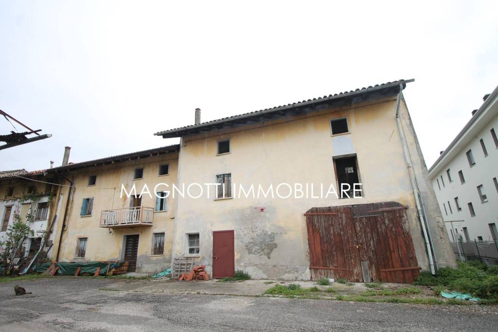 casa indipendente in vendita a San Vito di Fagagna