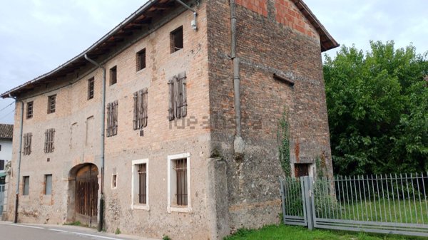 casale in vendita a San Vito di Fagagna