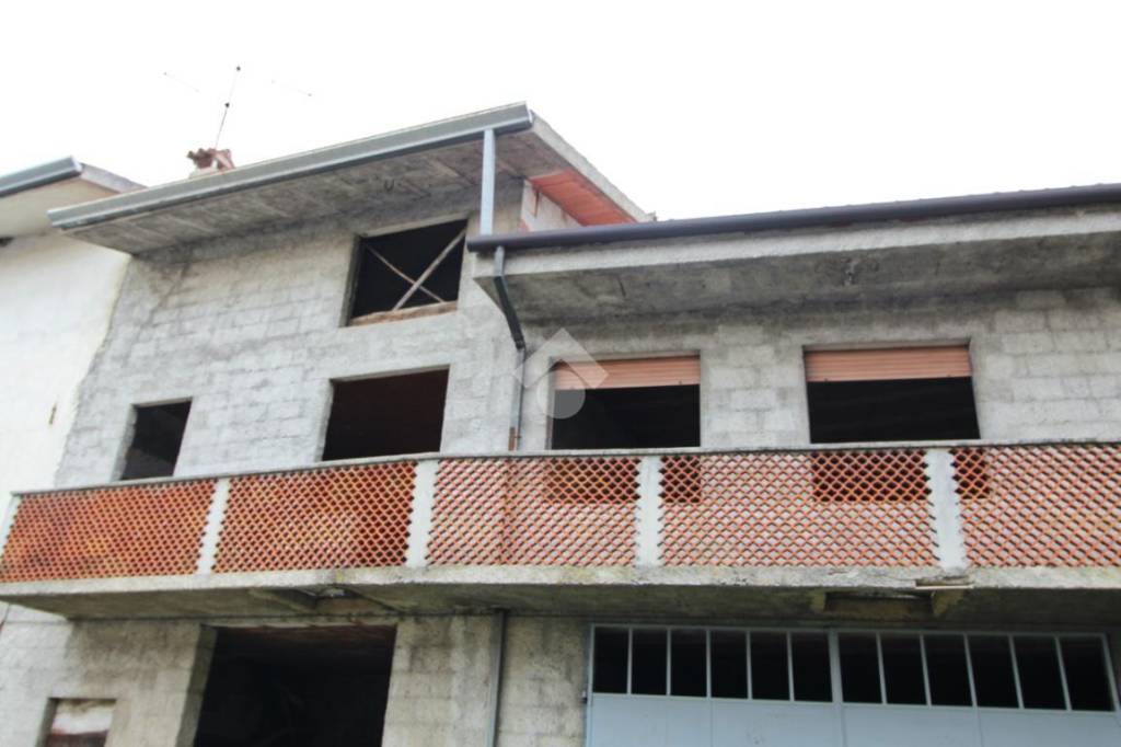 casa indipendente in vendita a San Vito di Fagagna in zona Silvella