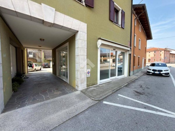 negozio in vendita a San Vito di Fagagna