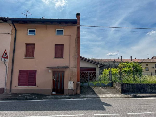 casa indipendente in vendita a San Vito di Fagagna