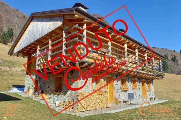 casa indipendente in vendita a Sauris in zona Latéis