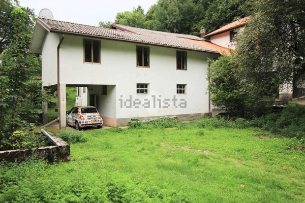 quadrivano in vendita a Savogna in zona Pechinie