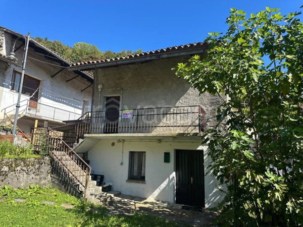 casa indipendente in vendita a Savogna