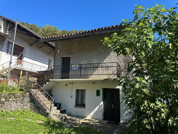 casa indipendente in vendita a Savogna