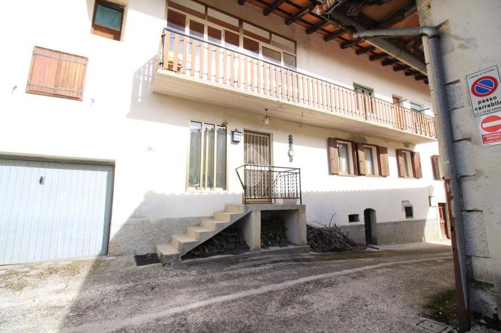 casa indipendente in vendita a Savogna in zona Gabrovizza