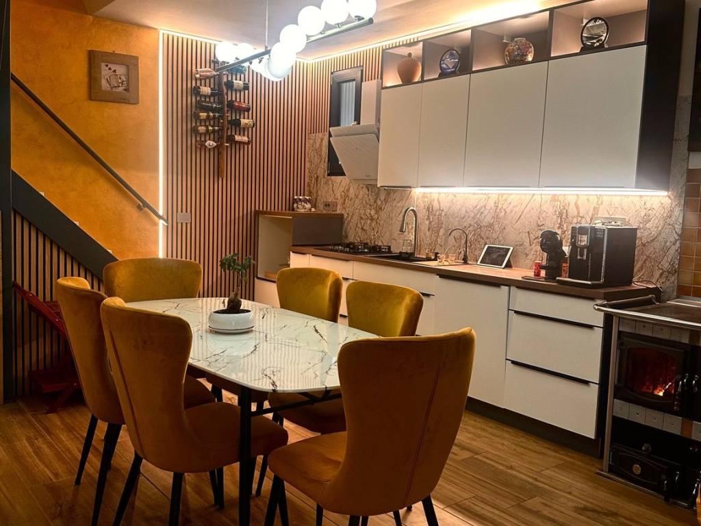 casa indipendente in vendita a Savogna