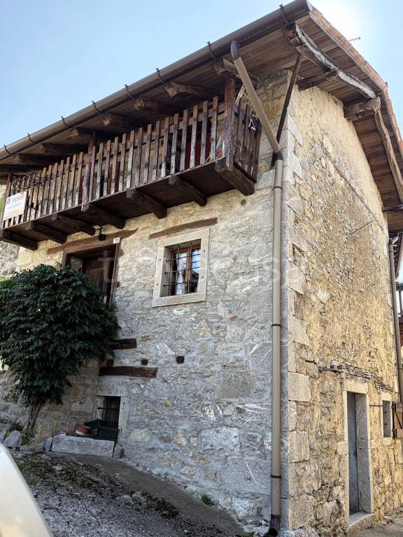 appartamento in vendita a Savogna in zona Masseris