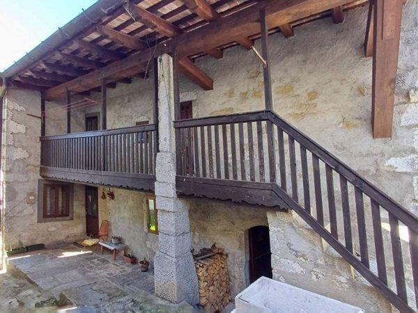 casa indipendente in vendita a Savogna in zona Masseris