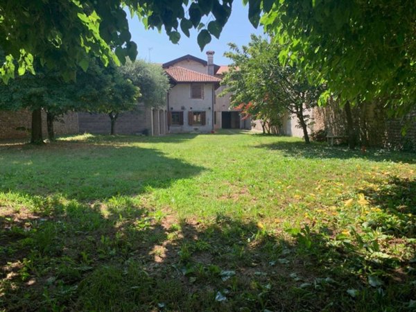 casa indipendente in vendita a Sedegliano in zona Gradisca