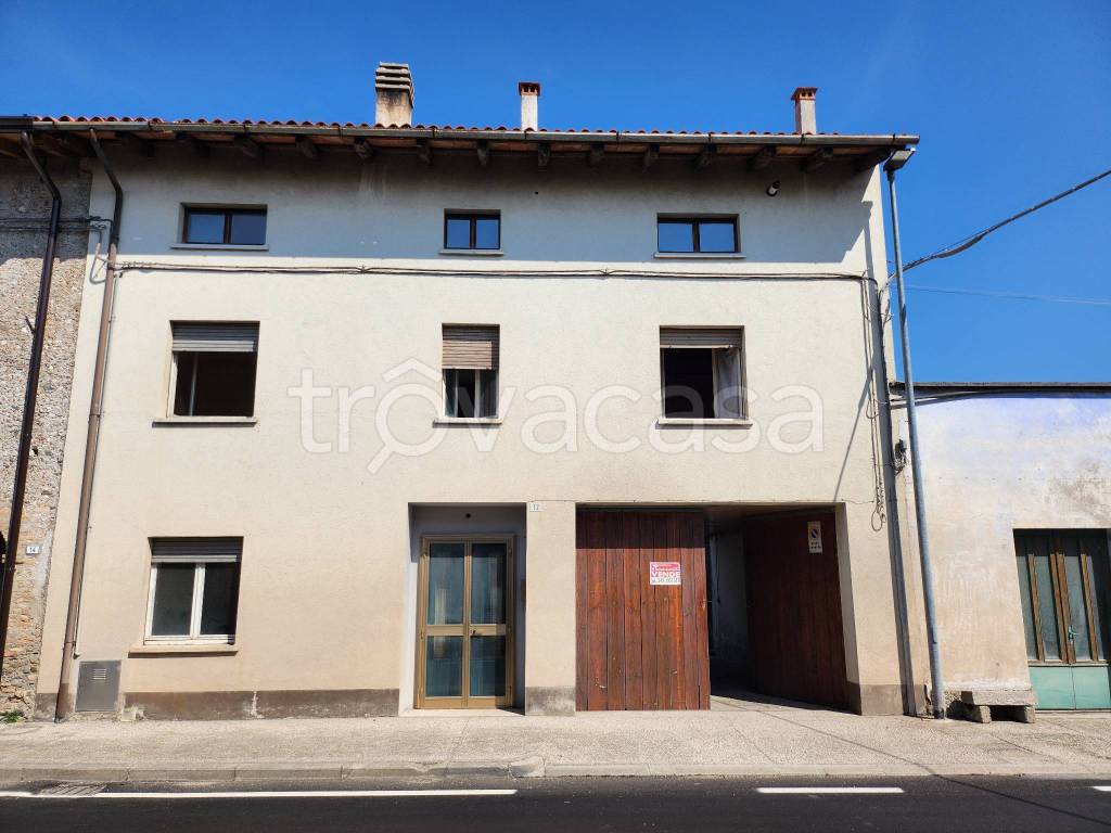 casa indipendente in vendita a Sedegliano in zona Rivis