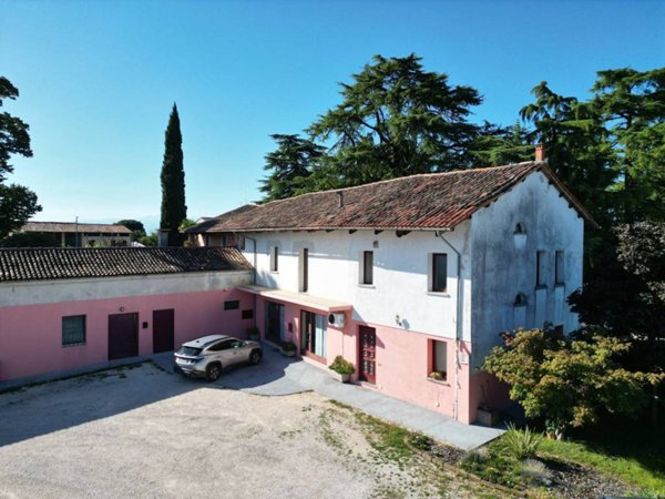 intera palazzina in vendita a Sedegliano in zona Gradisca