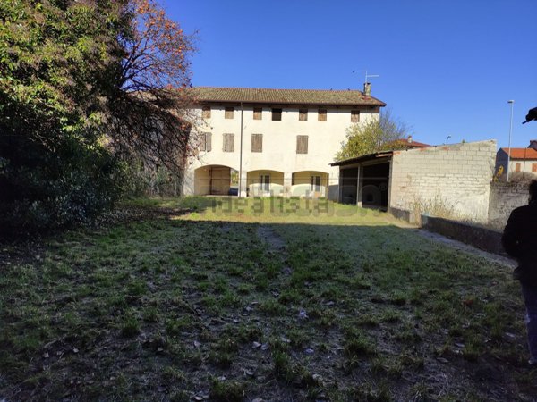 casa indipendente in vendita a Sedegliano in zona Grions