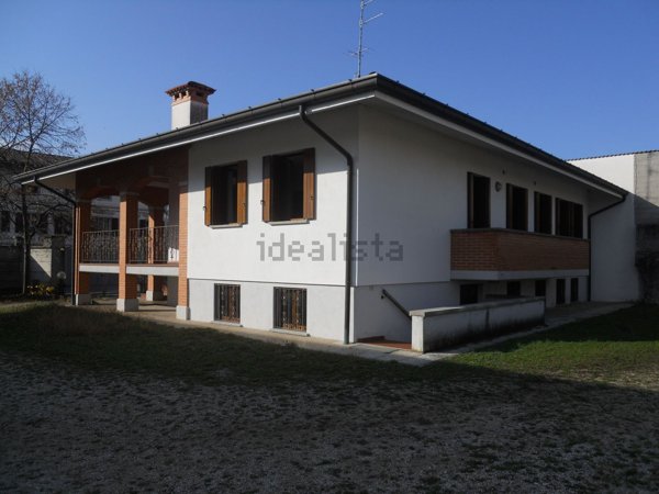 casa indipendente in vendita a Sedegliano