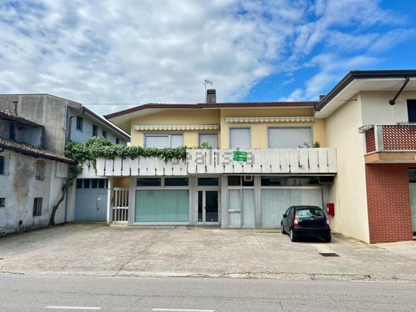 casa indipendente in vendita a Sedegliano