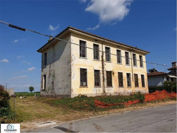 casa indipendente in vendita a Sedegliano in zona Grions