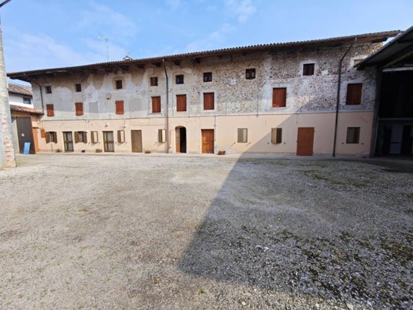 casa indipendente in vendita a Sedegliano in zona San Lorenzo
