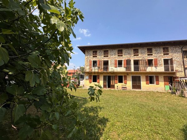 casa indipendente in vendita a Sedegliano