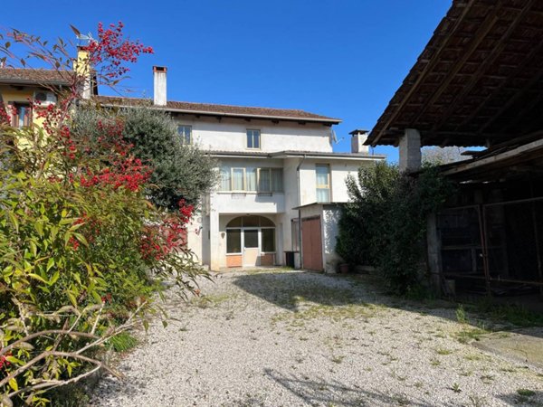 casa indipendente in vendita a Sedegliano in zona Gradisca