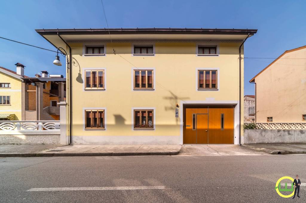 casa indipendente in vendita a Sedegliano in zona Grions