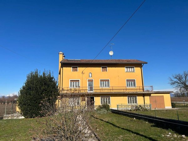 casa indipendente in vendita a Sedegliano