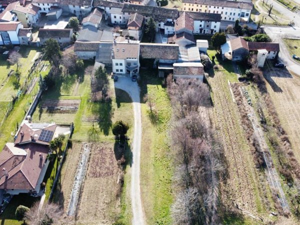 casa indipendente in vendita a Sedegliano in zona Gradisca