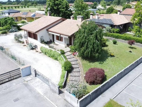 casa indipendente in vendita a Sedegliano in zona San Lorenzo