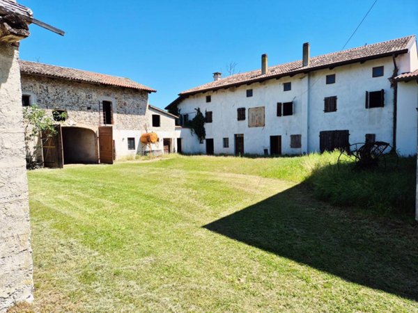 casa indipendente in vendita a Sedegliano in zona Turrida