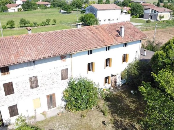 casa indipendente in vendita a Sedegliano in zona Turrida
