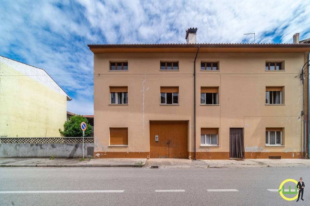 casa indipendente in vendita a Sedegliano in zona Grions