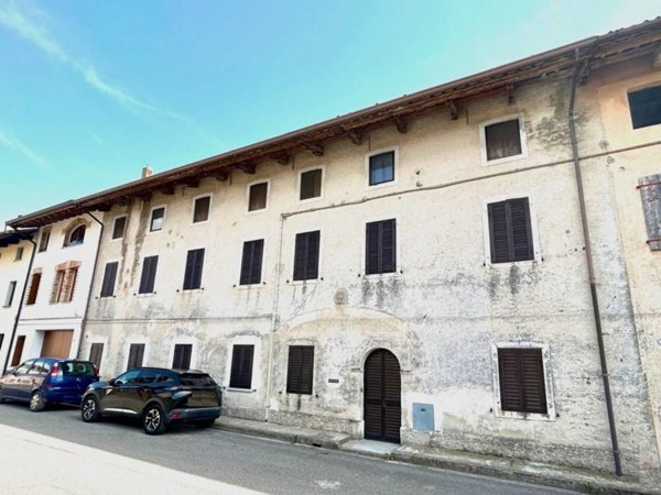casale in vendita a Sedegliano