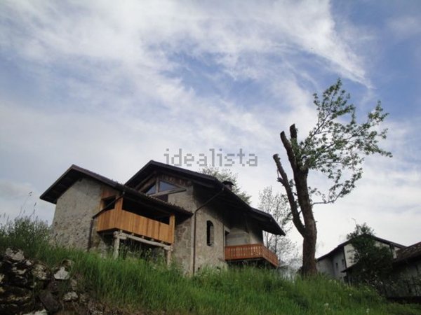 casa indipendente in vendita a Socchieve