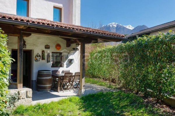 casa indipendente in vendita a Socchieve in zona Viaso