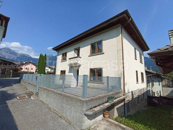 casa indipendente in vendita a Socchieve in zona Priuso