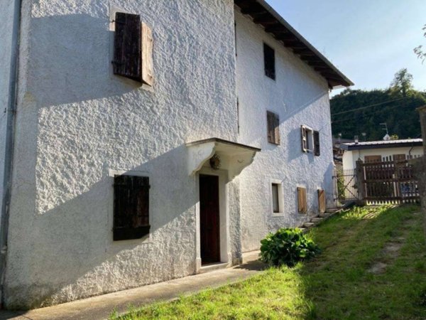 casa indipendente in vendita a Socchieve