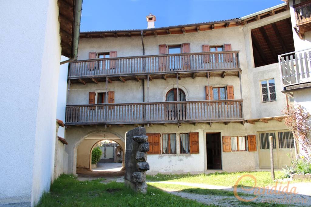 casa indipendente in vendita a Socchieve in zona Nonta